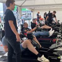 www.CARSandSTARS.nl-22.08.24-Boels-Verhuur-Pitstop-Challenge-racesimulators-podiumtrailer-Batak-Fotostudio-6